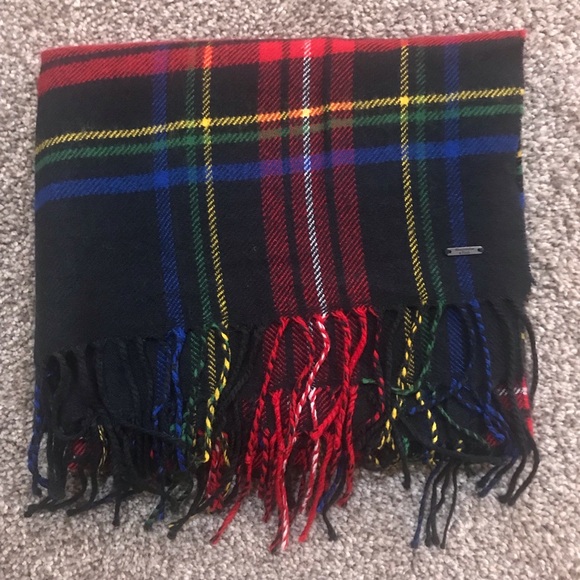 Abercrombie & Fitch Accessories - Abercrombie & Fitch Classic Preppy Plaid Scarf